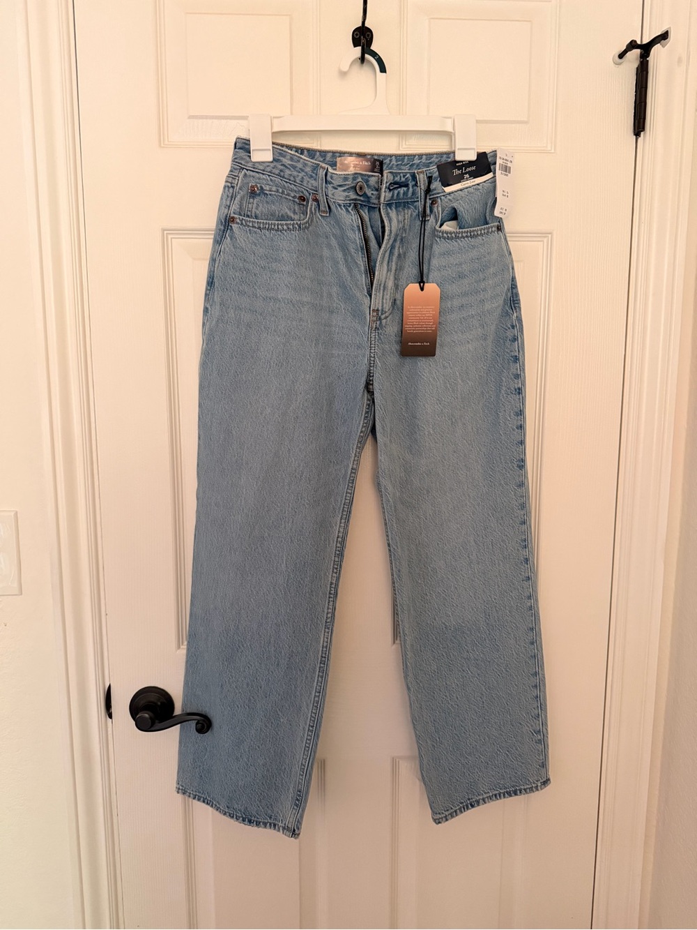 NWT Abercrombie & Fitch Curve Love Loose High Rise Jeans 26XS